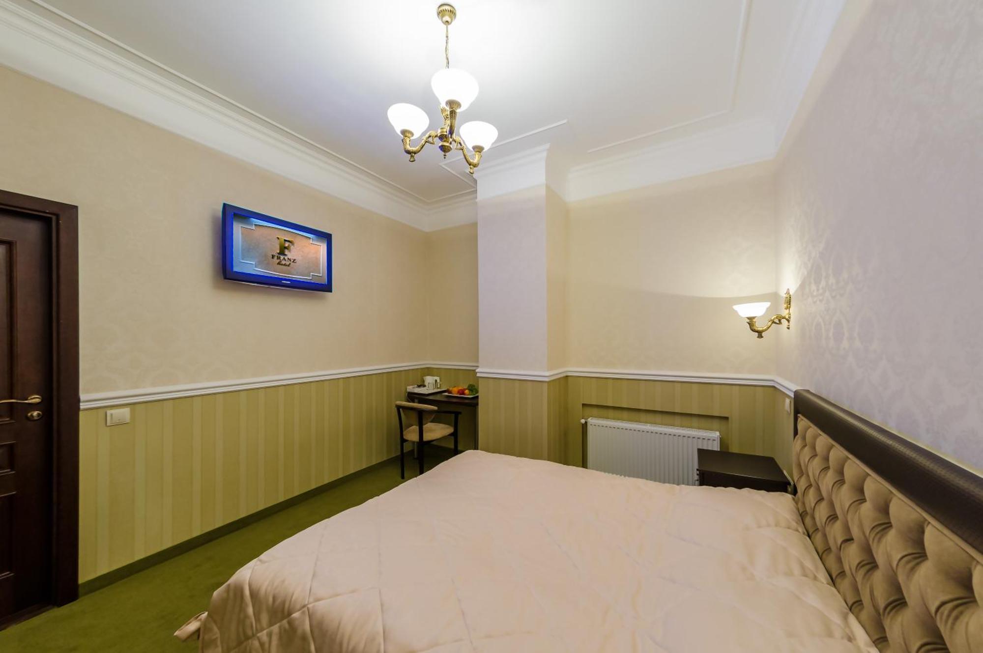Franz Hotel&Restaurant Iwano-Frankiwsk Zimmer foto